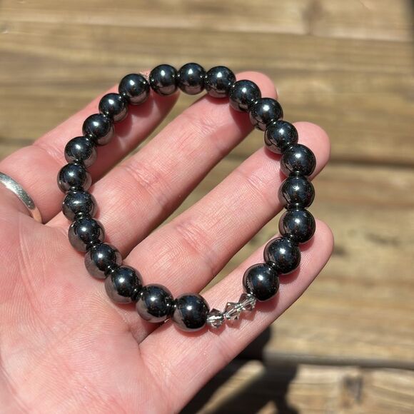 Silver hematite beaded bracelet with Swarovski beads 7” average wrist - Picture 1 of 6